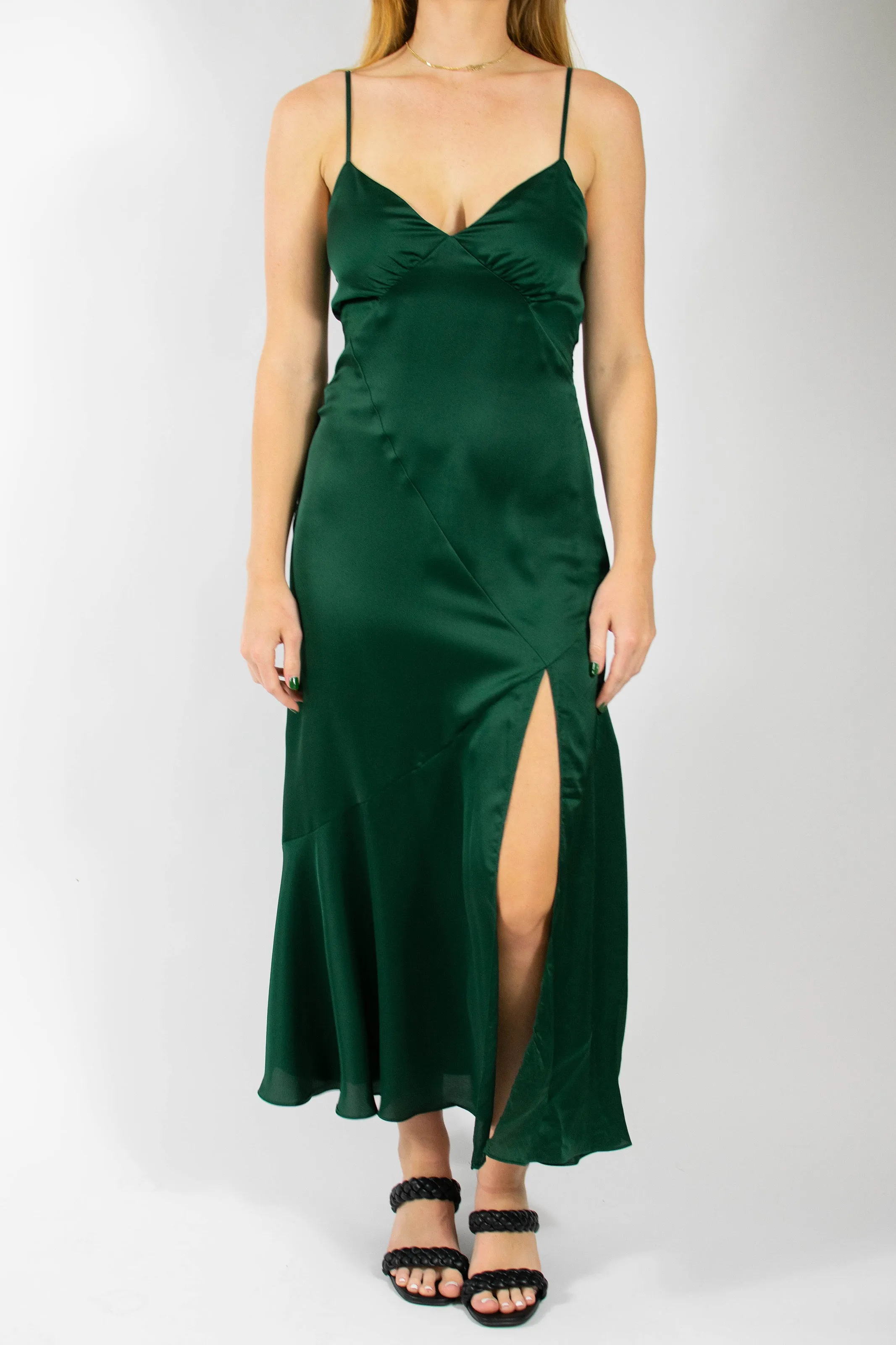 Chic Romance Dress in Hunter Green