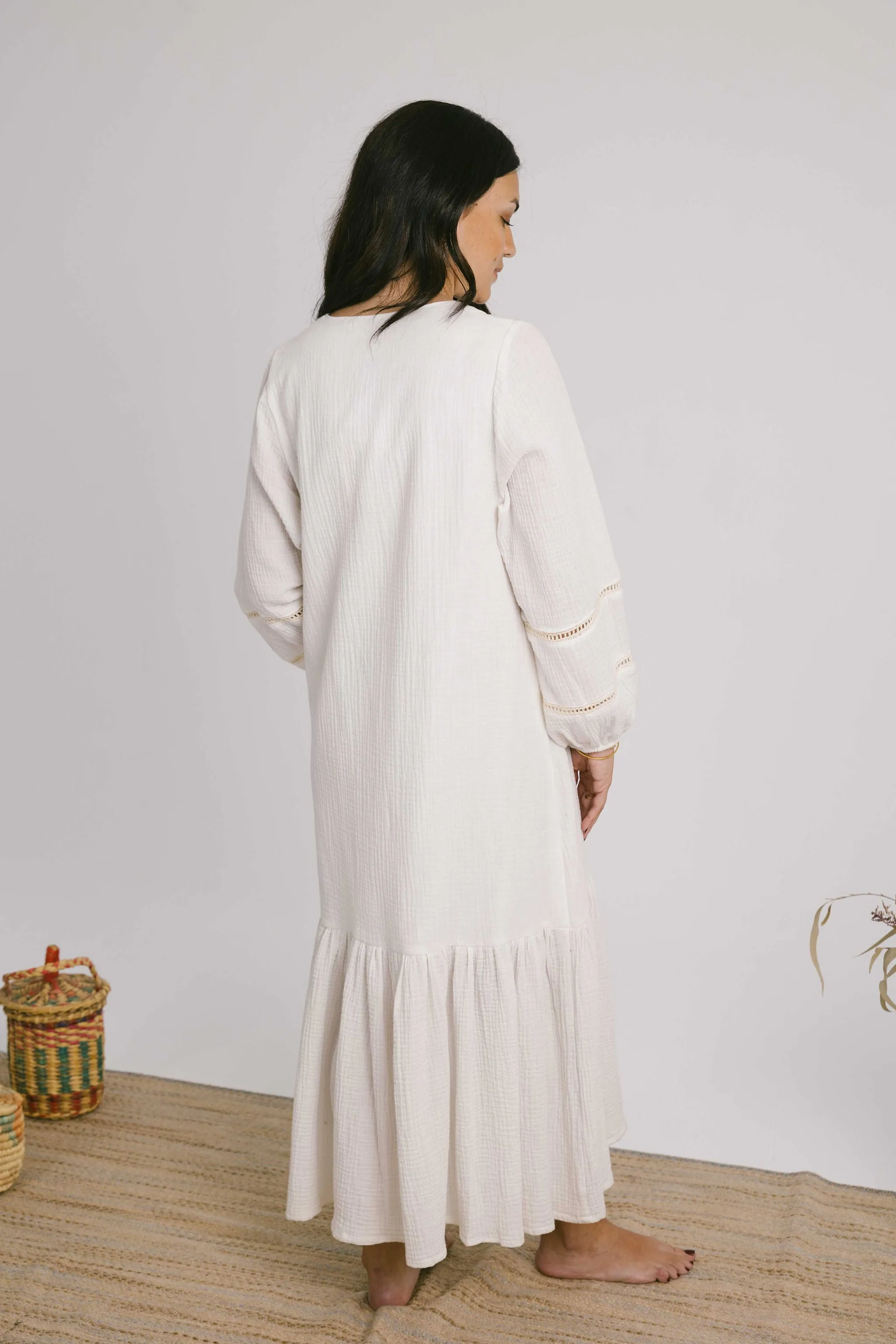 Ekadolli Dress in White