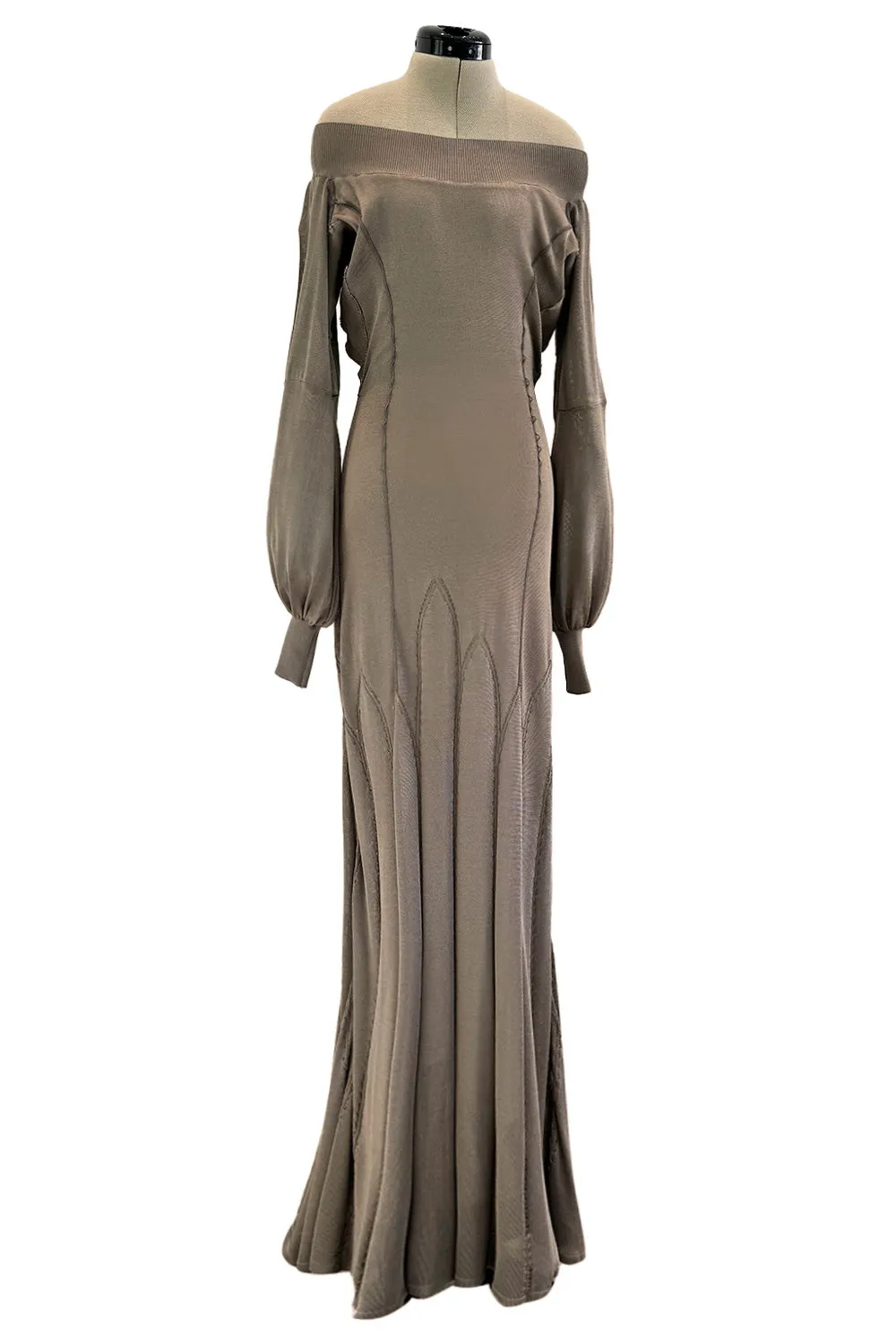 Gorgeous Fall 2004 Alexander McQueen  'Pantheon Ad Lecum' Runway Off Shoulder Knit Dress