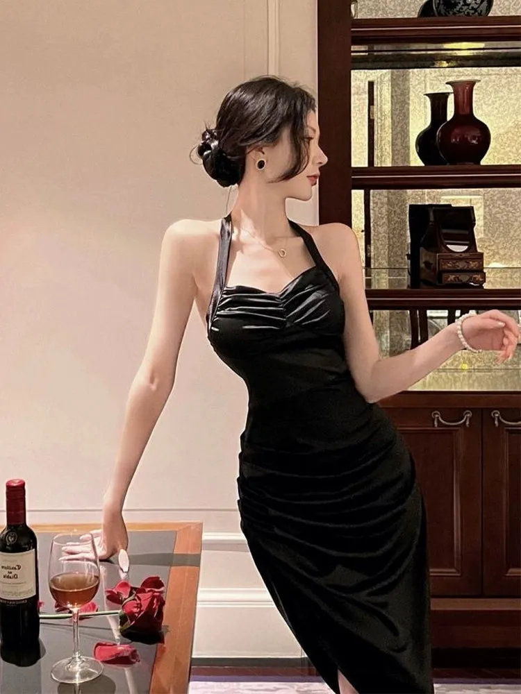 Irregular sexy backless halter neck suspender dress black evening dress       S5796