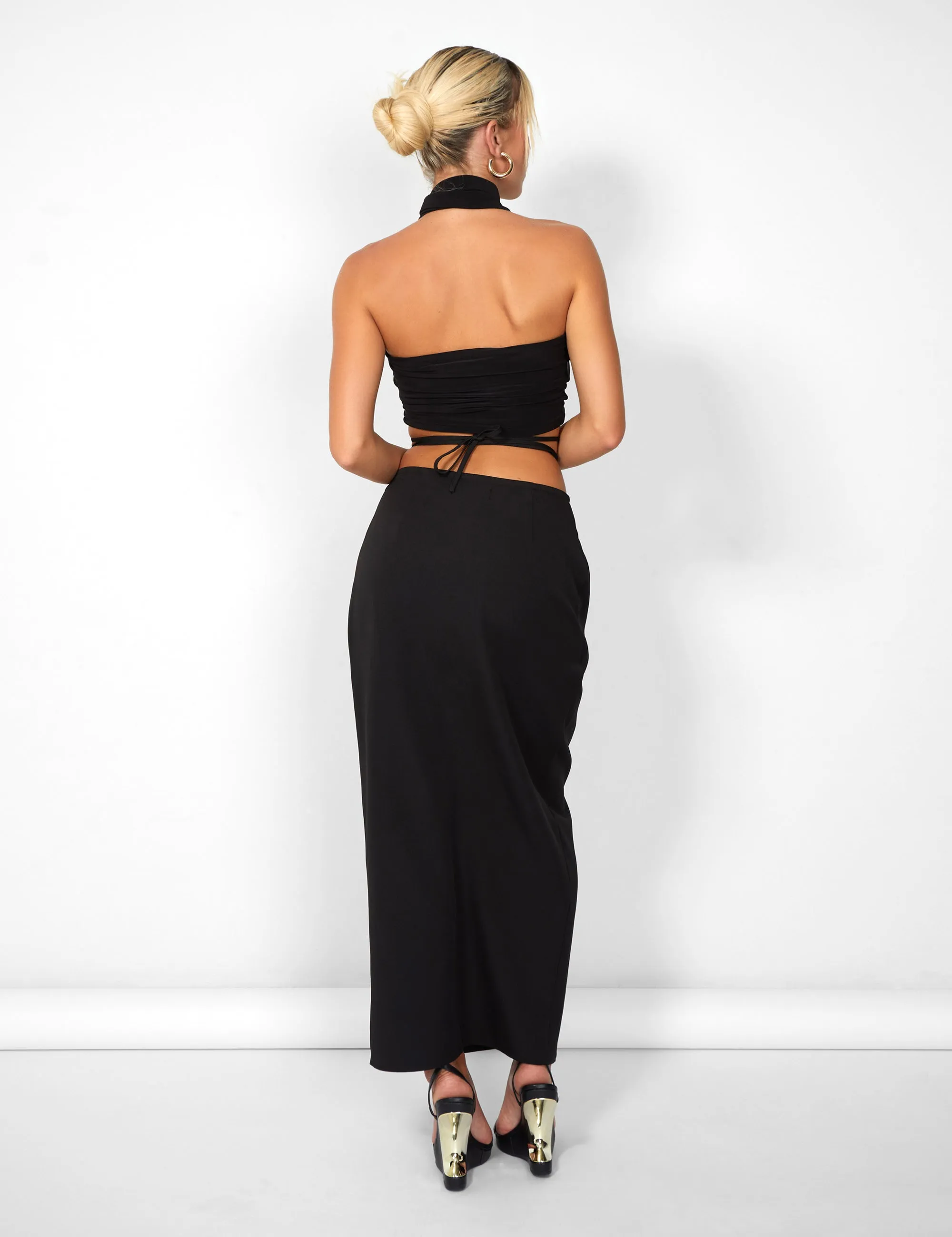 Kaiia Wrap Tie Side Maxi Skirt in Black