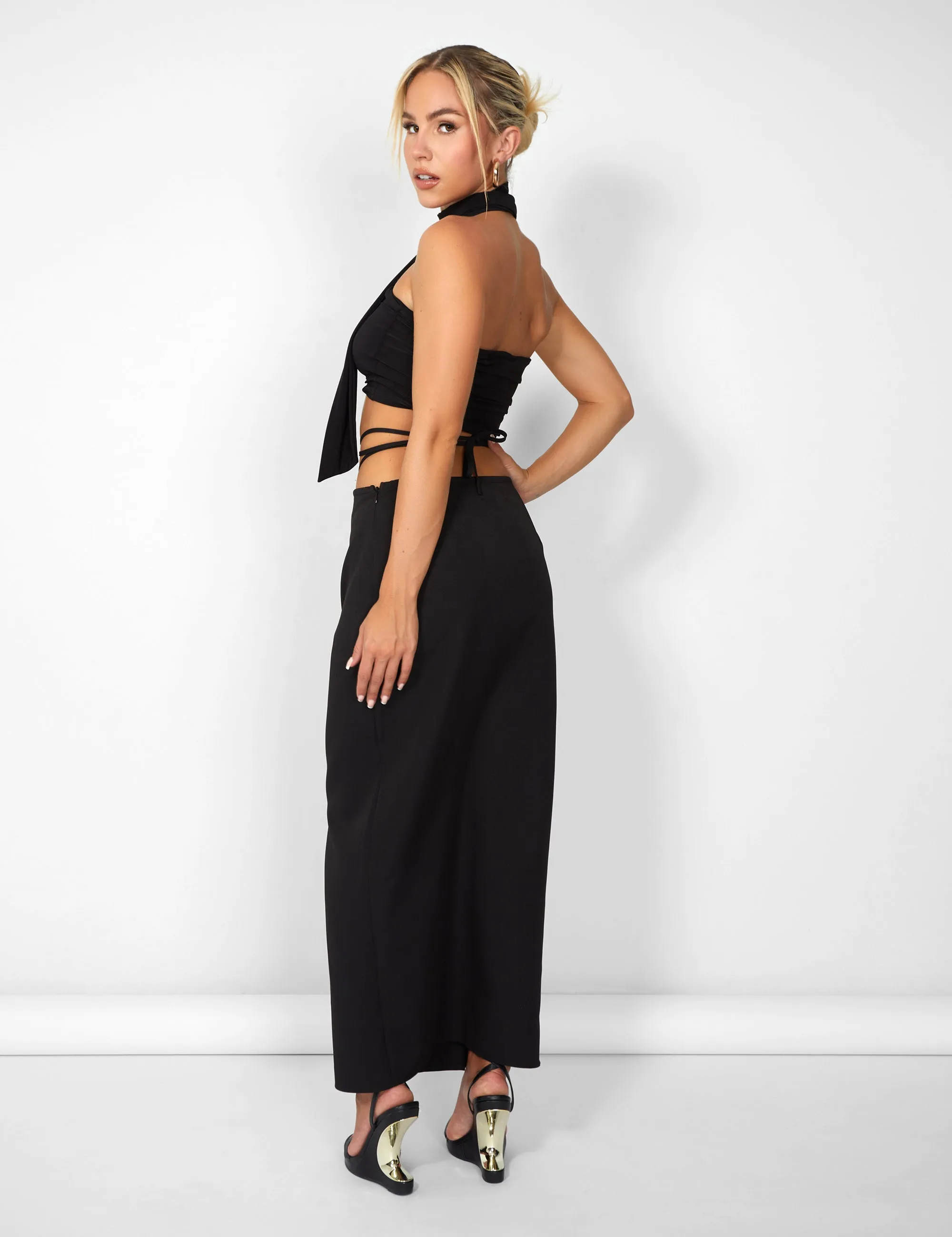 Kaiia Wrap Tie Side Maxi Skirt in Black