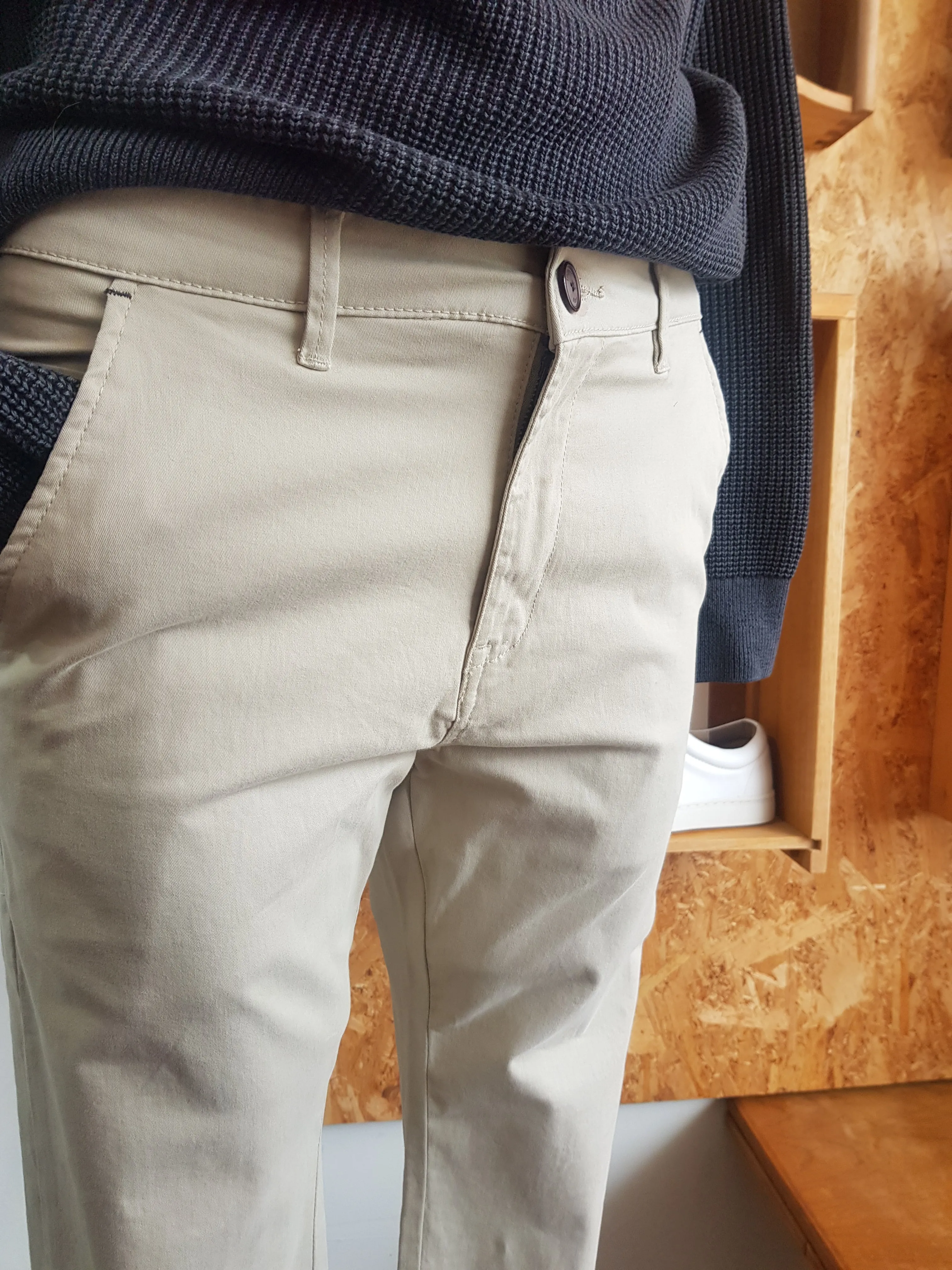 Thomson Richards - Frankston Chinos in Putty