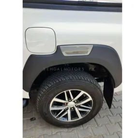 Toyota Hilux Revo Fender Flares 6 Pc